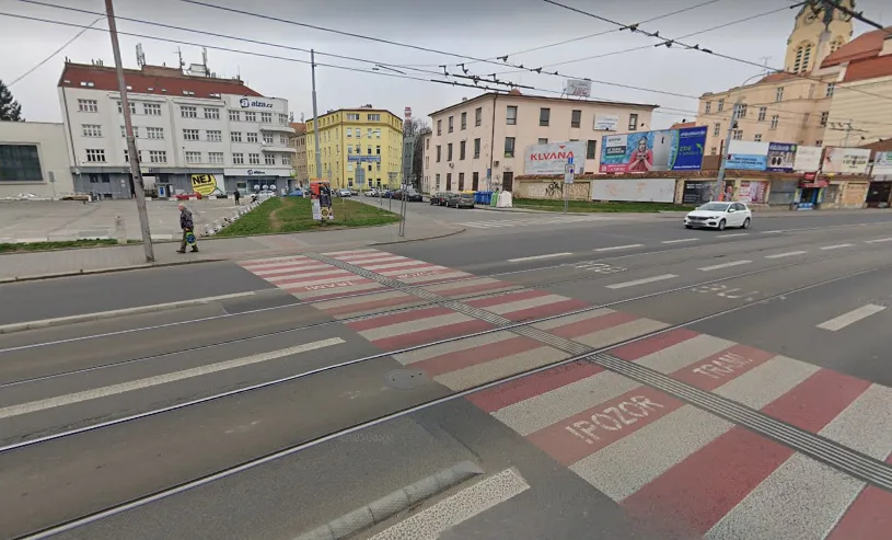 Kvůli výkopům bude až do konce listopadu uzavřený přechod na Křenové ulici
