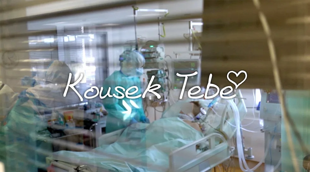 Kousek Tebe. Nová píseň děkuje zdravotníkům, pečovatelům nebo šičkám roušek