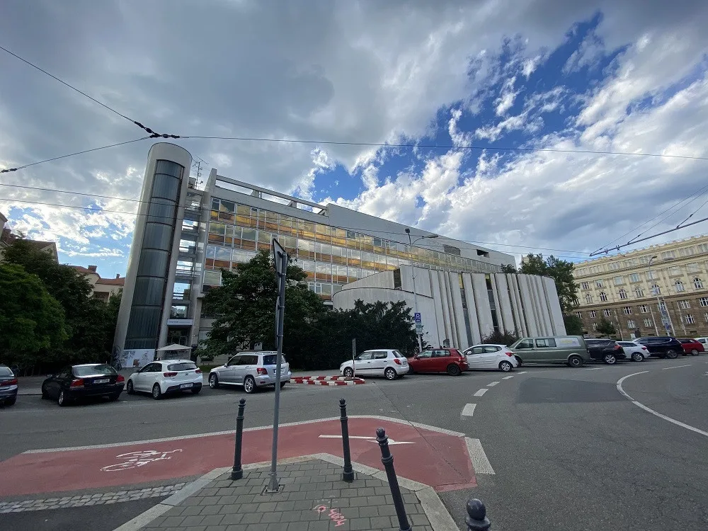 Brno pozastavilo přípravy prodeje Bílého domu