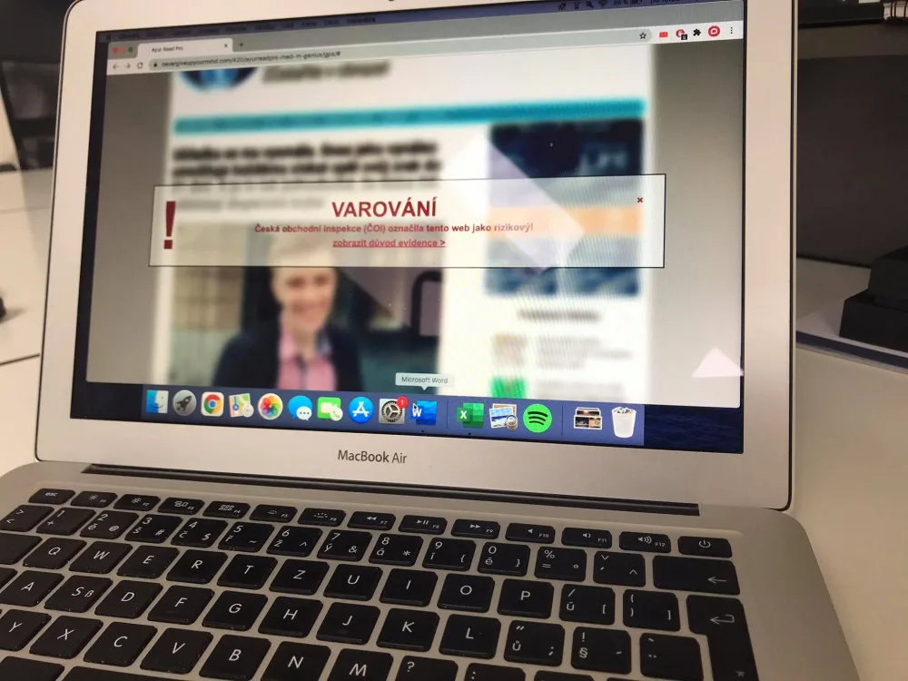 Kde nenakupovat? Inspekce přišla s aplikací, která vás upozorní na pochybný web
