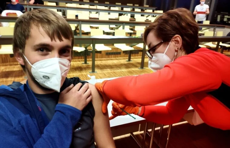 Jihomoravští záchranáři dostali první várku vakcín, naočkovali už 114 svých zaměstnanců
