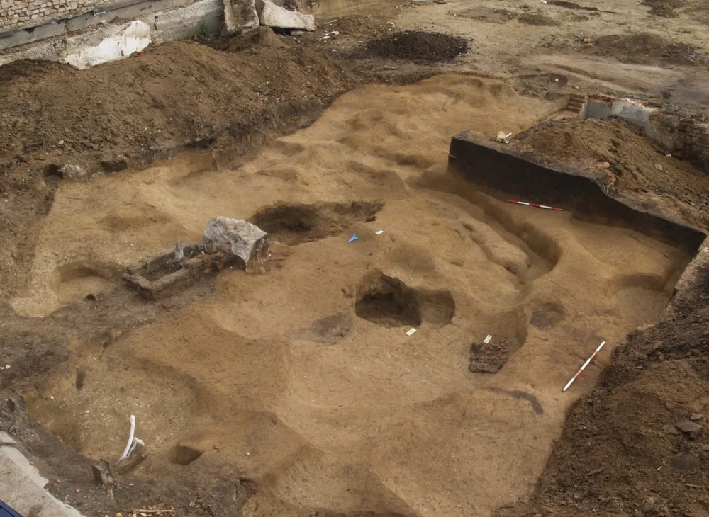 Archeologové našli v Brně poklady z 18. století i jednoduché náčiní z doby kamenné staré 6 tisíc let
