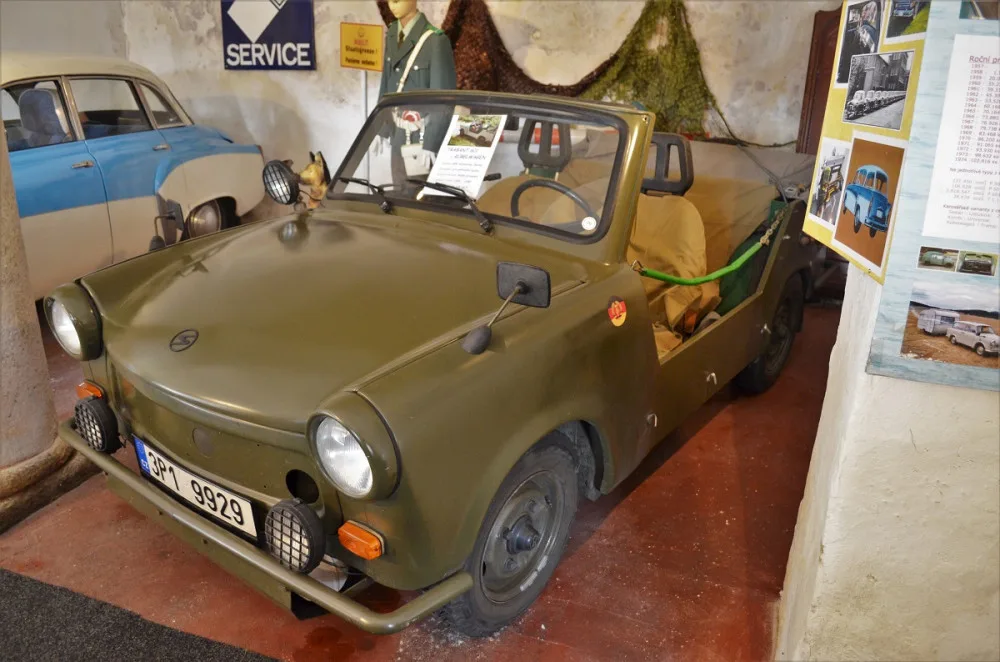 Výroba legendárního vozu skončila přesně před 30 lety, své fanoušky má Trabant dodnes