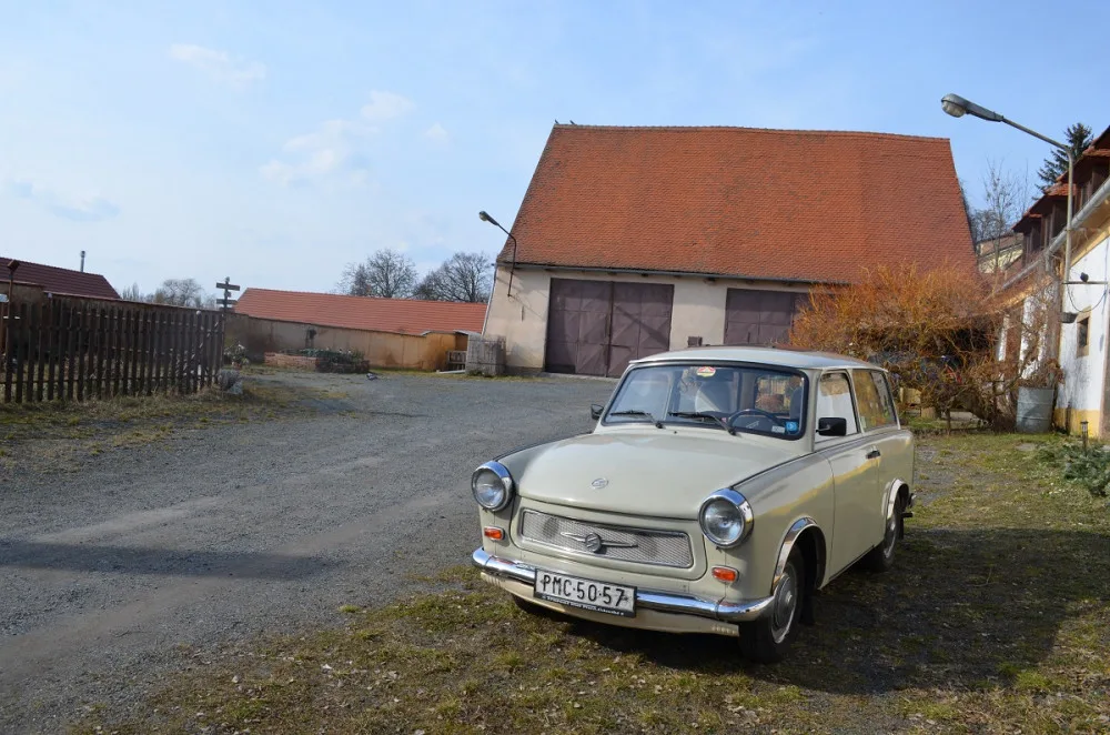 Výroba legendárního vozu skončila přesně před 30 lety, své fanoušky má Trabant dodnes