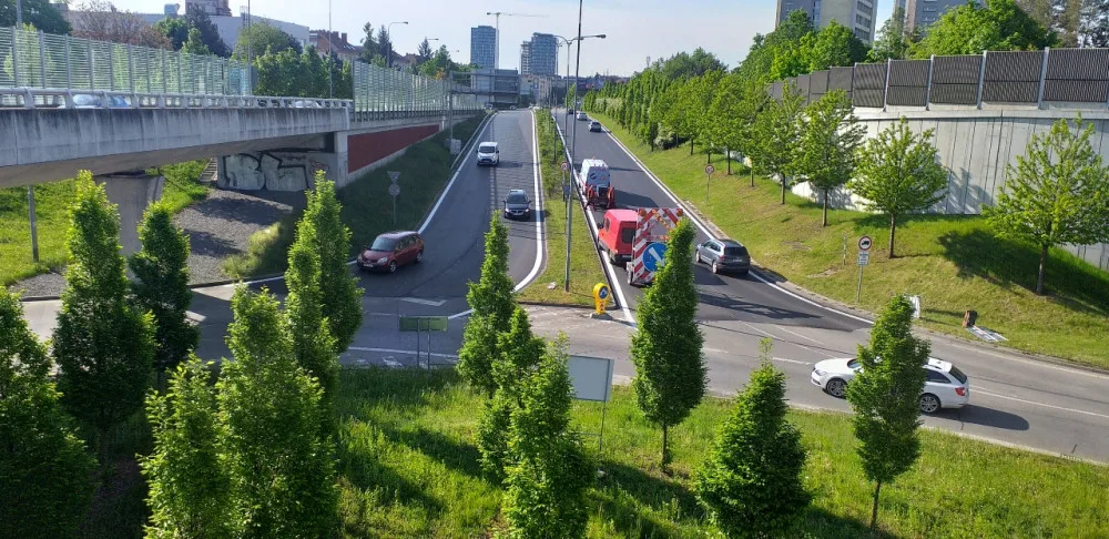 1_dodatečná protihluková opatření na Dobrovského - máme hotovo