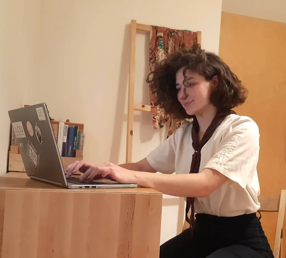 Ve volném čase se aktivně věnuje skautingu