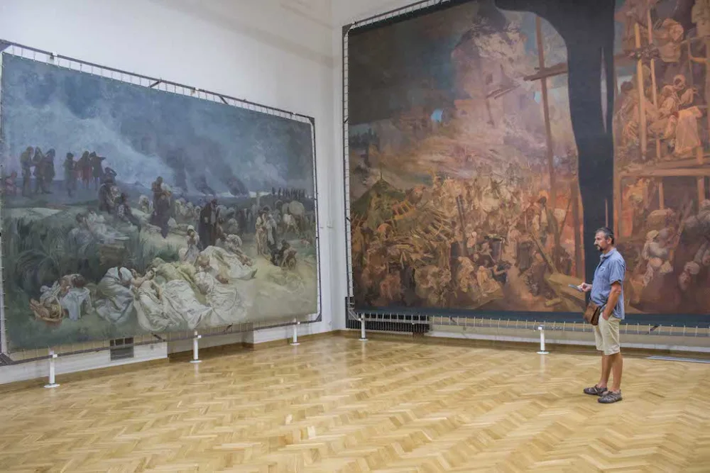V Moravském Krumlově je zpět Slovanská epopej, výstava otevře v polovině prázdnin
