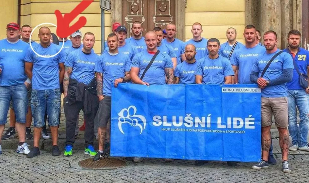 Fotografie Slušných lidí.