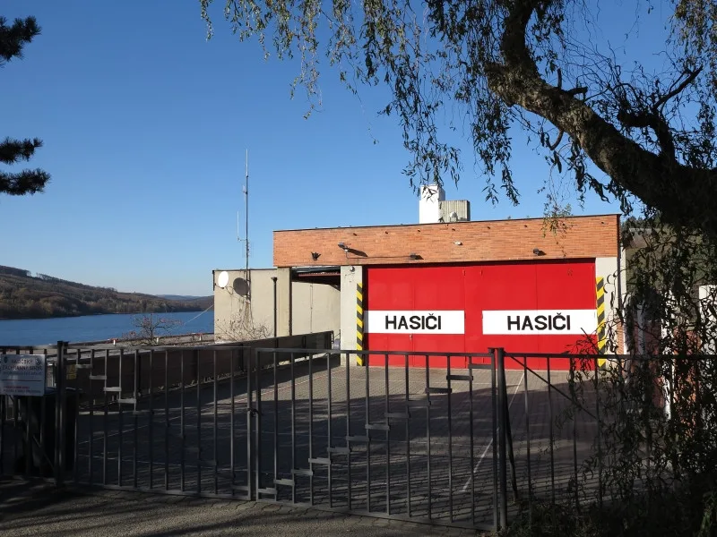 Stávající budova, jež půjde k zemi