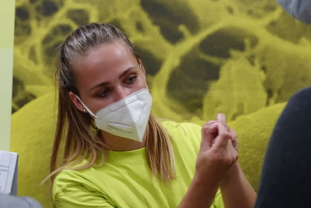 Jak určit stáří ryb podle šupin a proč je pro člověka důležitá střevní mikroflóra drůbeže?