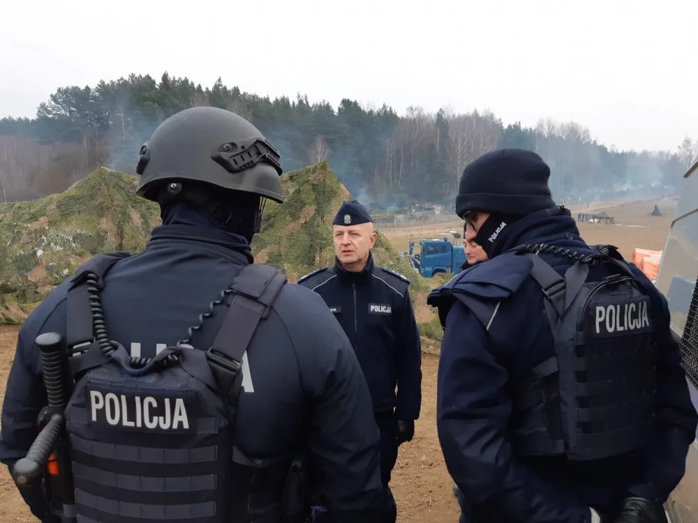 Vyšlete na polsko-běloruskou hranici české policisty, vyzývají vládu poslanci za ODS