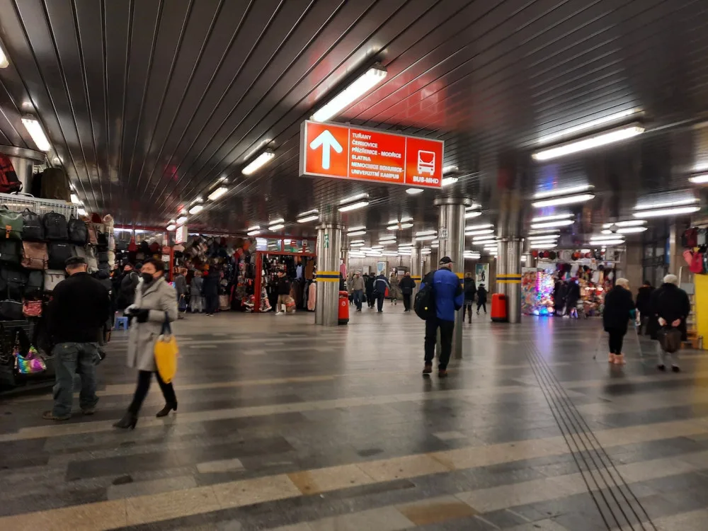 Myší díru čeká proměna. Stávajíci prodejci neví, co s nimi bude
