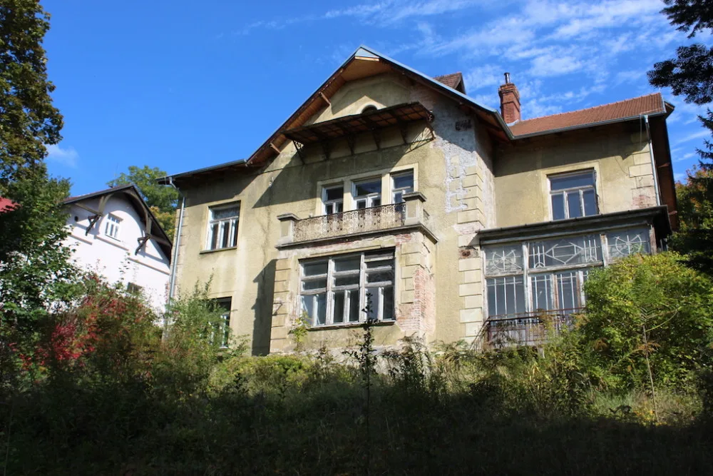 V Brně začala rekonstrukce zchátralé Arnoldovy vily