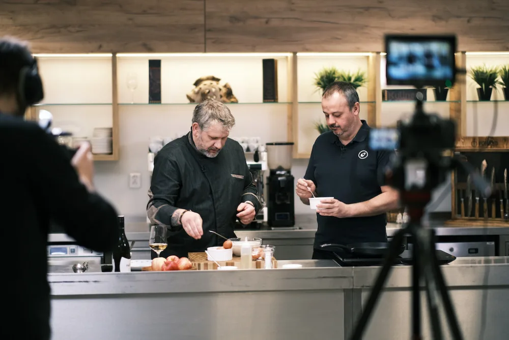 Hvězdárna spojuje astronomii s gastronomií v novém videopořadu