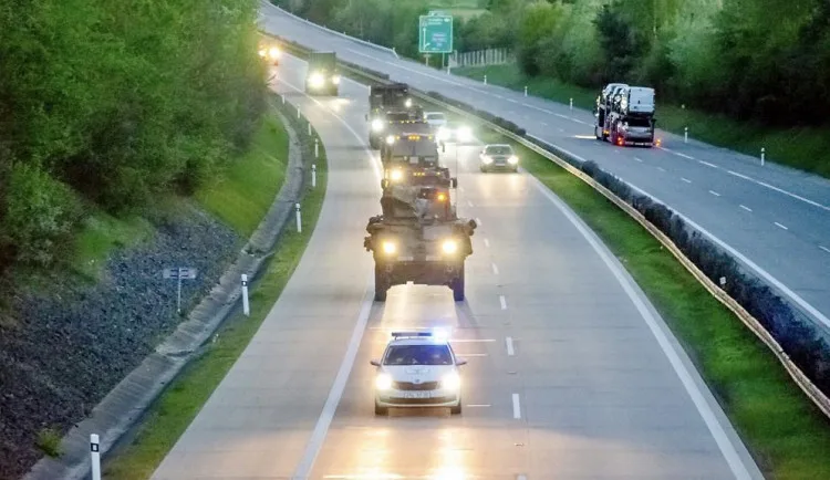 Přes Brno projede konvoj amerických vojáků