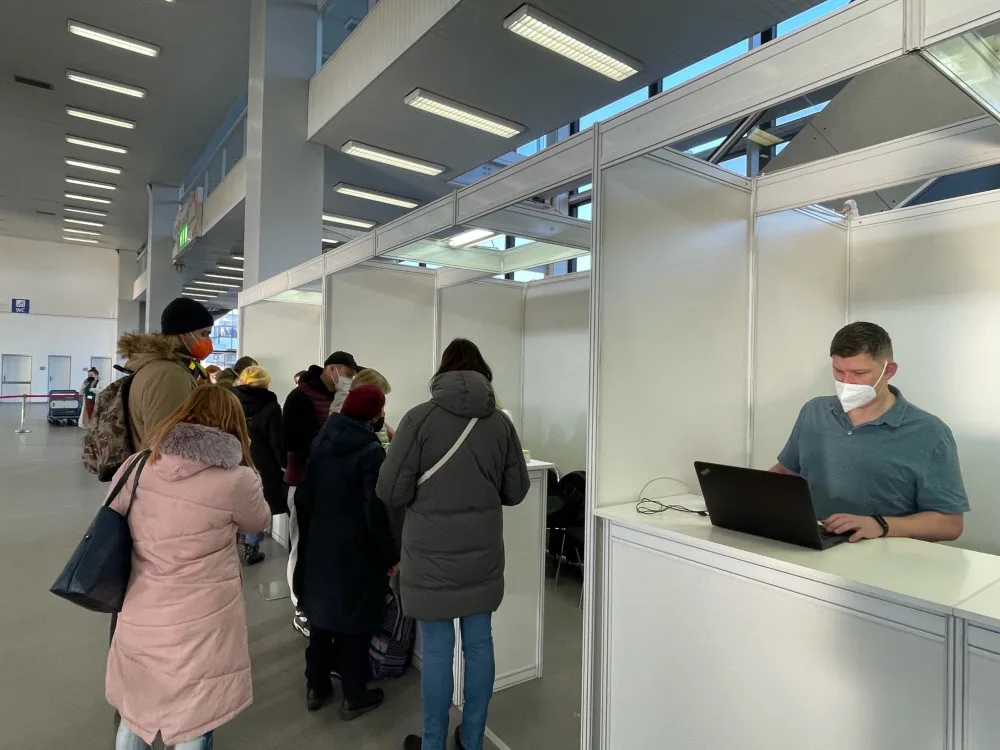 Na brněnské výstaviště míří uprchlíci z Ukrajiny. Otevřelo se tam centrum pomoci