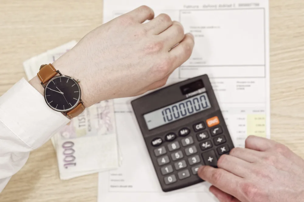 Delší doba splatnosti faktur vytváří tlak na cash flow