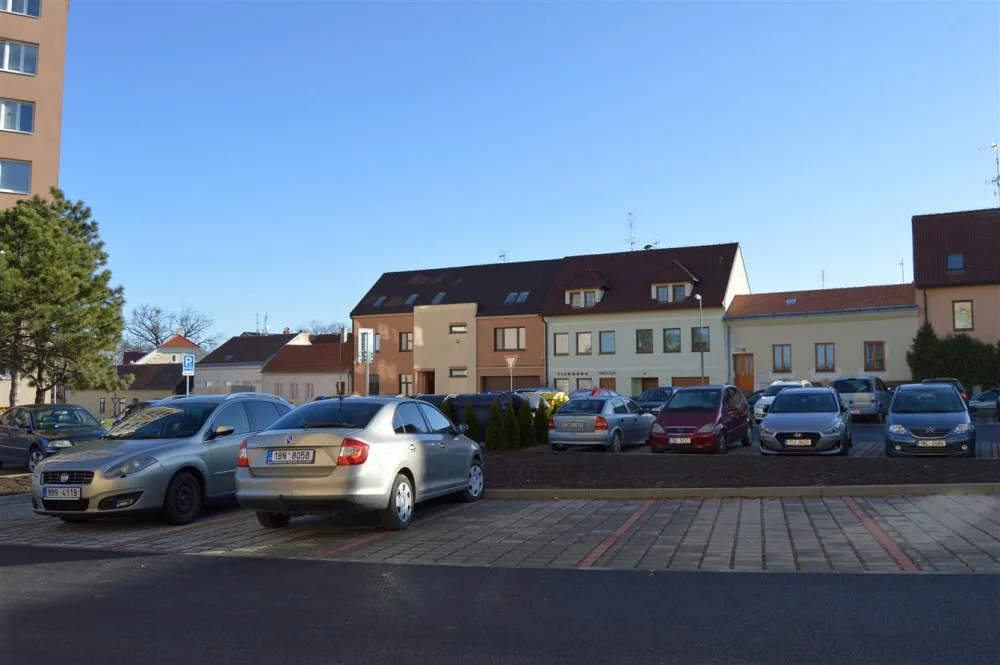 Znojmo se elektronizuje. Zavádí online parkování i veřejnou Wi-Fi