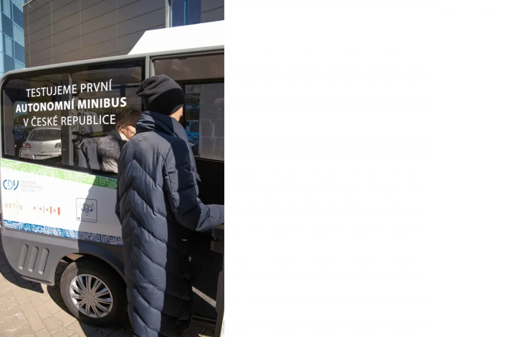 Brněnské ulice bude brázdit samořiditelný minibus. Na palubu vezme každého a zadarmo