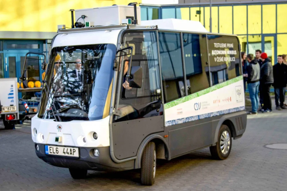 Brněnské ulice bude brázdit samořiditelný minibus. Na palubu vezme každého a zadarmo