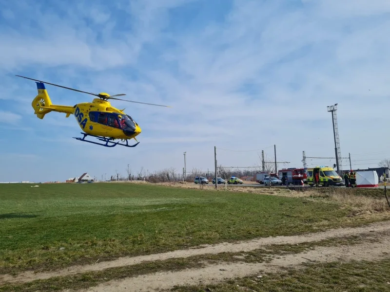 Motorkář vlétl do protisměru a narazil do dodávky. Na místě zemřel