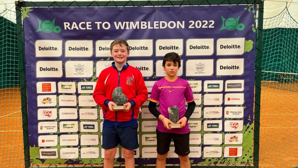size4-16487159242608-241-race-to-wimbledon-pro-tenisove-nadeje-pokracuje-jsou-znami-vitezove-mezi-mladsimi-zaky