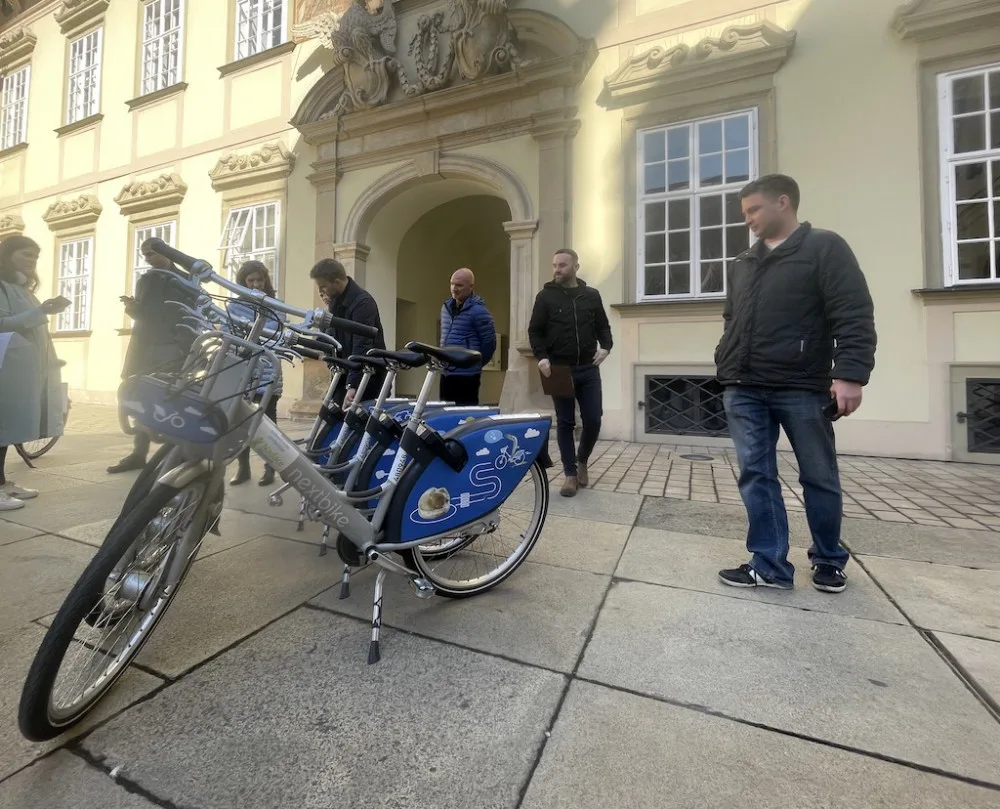 Brno nabídne lidem zdarma jízdy na sdílených kolech