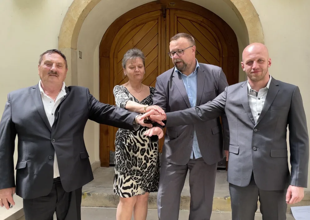 Zleva Petr Hudlík, Jana Fialová, Martin Říha a Zdeněk Pernica