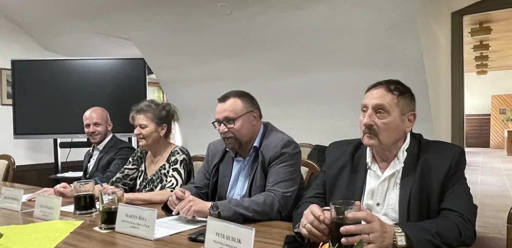 Zleva Petr Hudlík, Martin Říha, Jana Fialová a Zdeněk Pernica