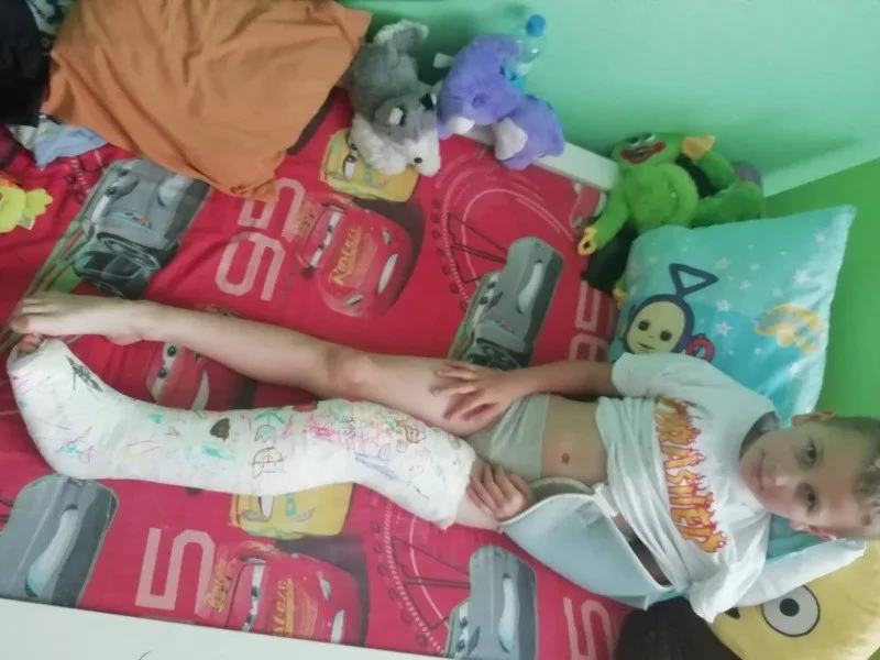 Prvňáka Petříka srazilo před školou auto. Pomoci musel vrtulník z Brna