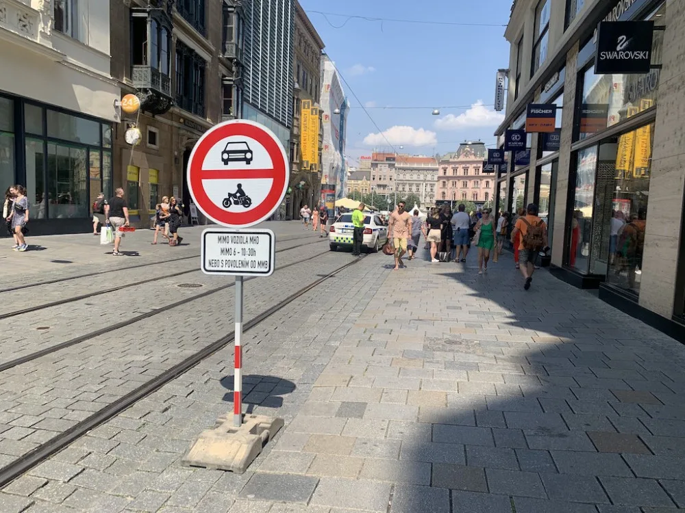 Brno zpřísnilo vjezd do centra. Z centrálního náměstí vyhnalo taxikáře