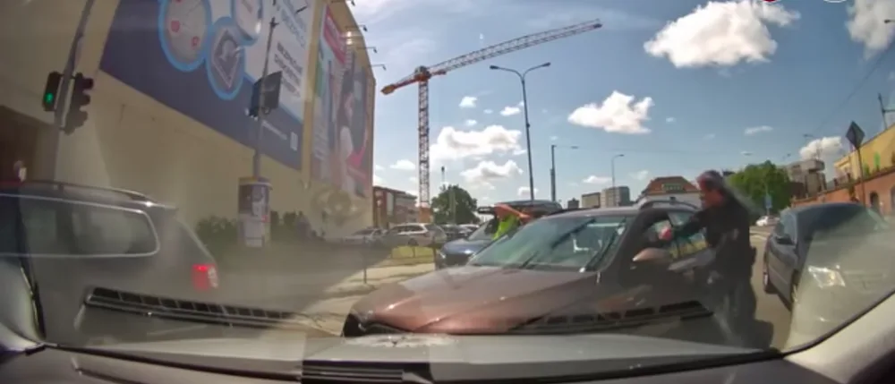 Brno přihlíželo divoké honičce. Ujíždějícího řidiče zradilo ucpané město 