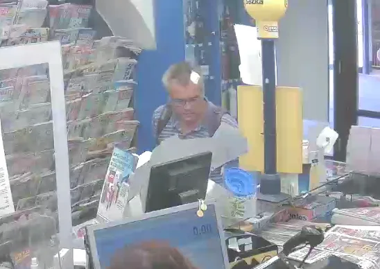 V Brně hledají muže s náplastí na hlavě. Za cizí peníze si koupil brambory i rohlíky