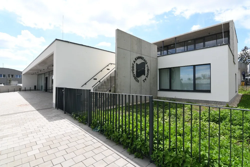 Vyškovské vodárny doznaly proměny. Mají nové garáže i správní centrum