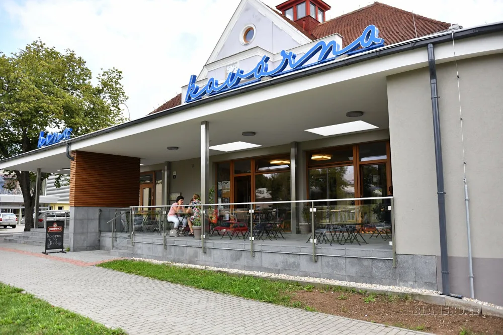 V Blansku opravili kino. Dostalo novou střechu i osvětlení