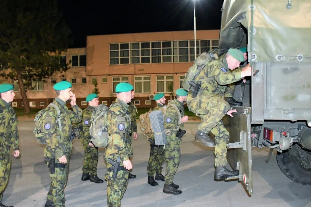 Na hranici se Slovenskem zamířili kvůli nájezdům migrantů vojáci