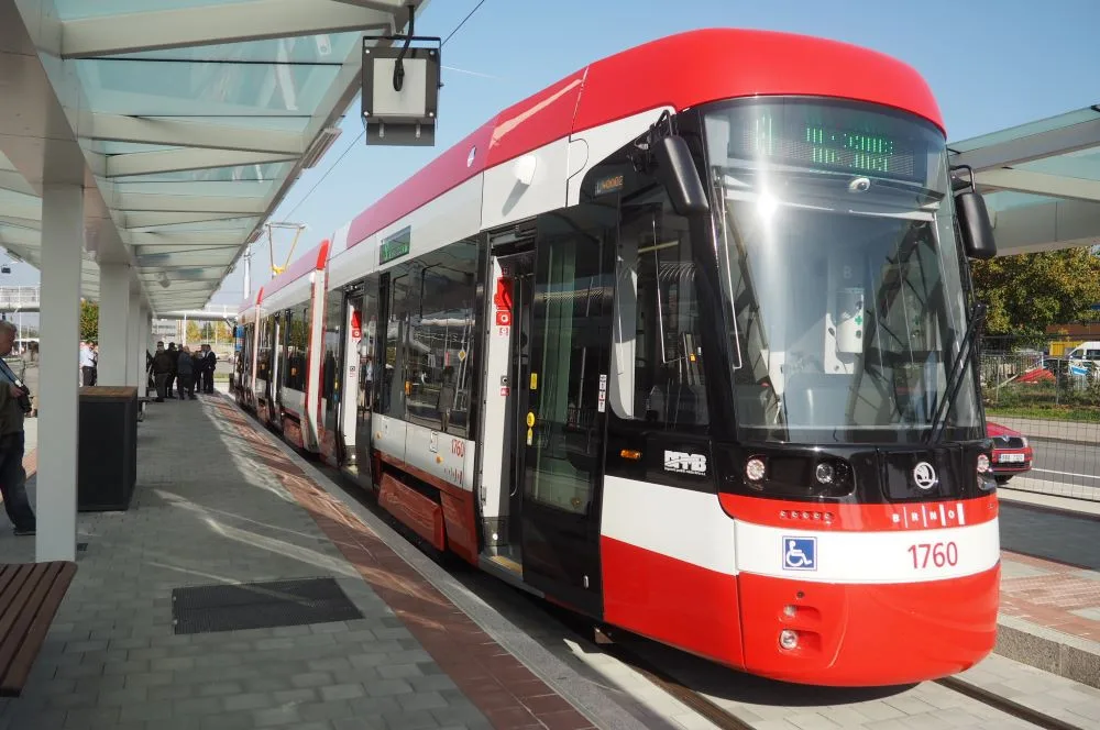 Do Brna míří nové šaliny s klimatizací. Cestující svezou nejdelším tramvajovým tunelem v Česku