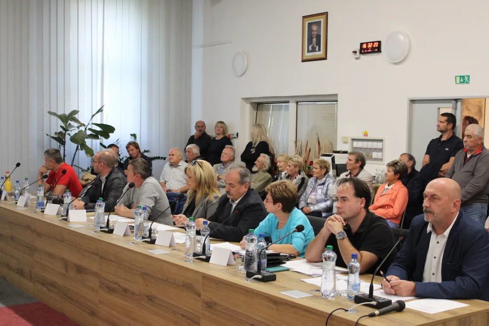 Zástupci stran, které se domluvily na spolupráci