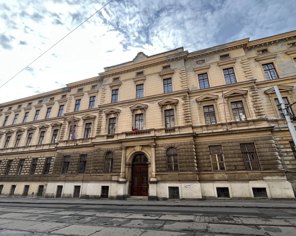 Muži z brněnské techniky dostali na záchody dámské vložky