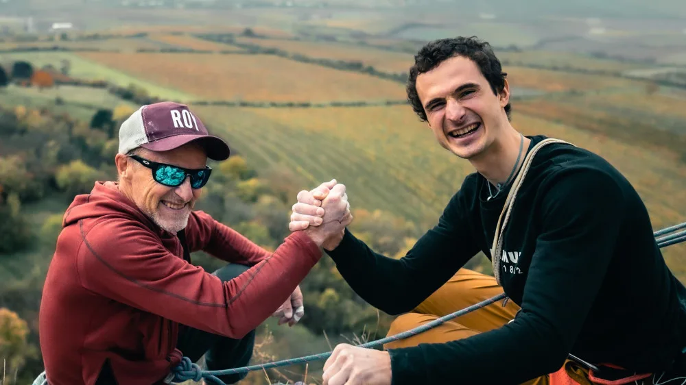 Slavný Nor přijel do Česka. Místo psaní knih zdolával Jo Nesbo skalní vrcholy