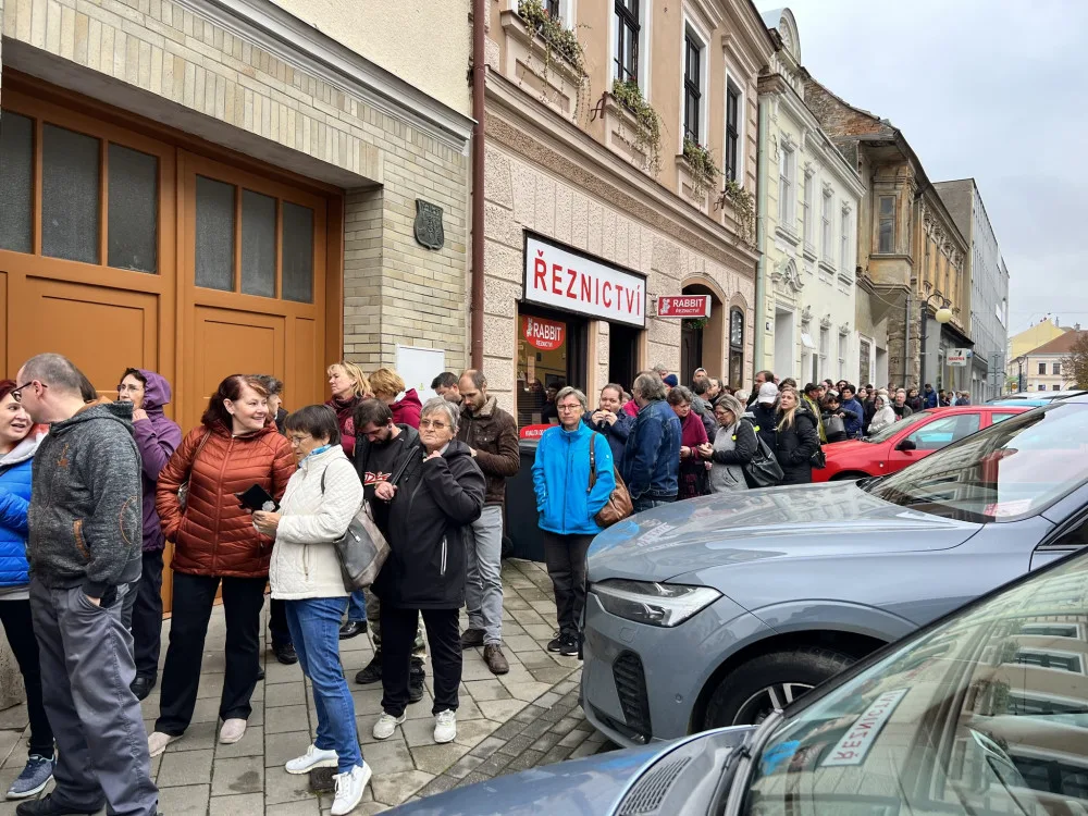 Fronta v Hustopečích