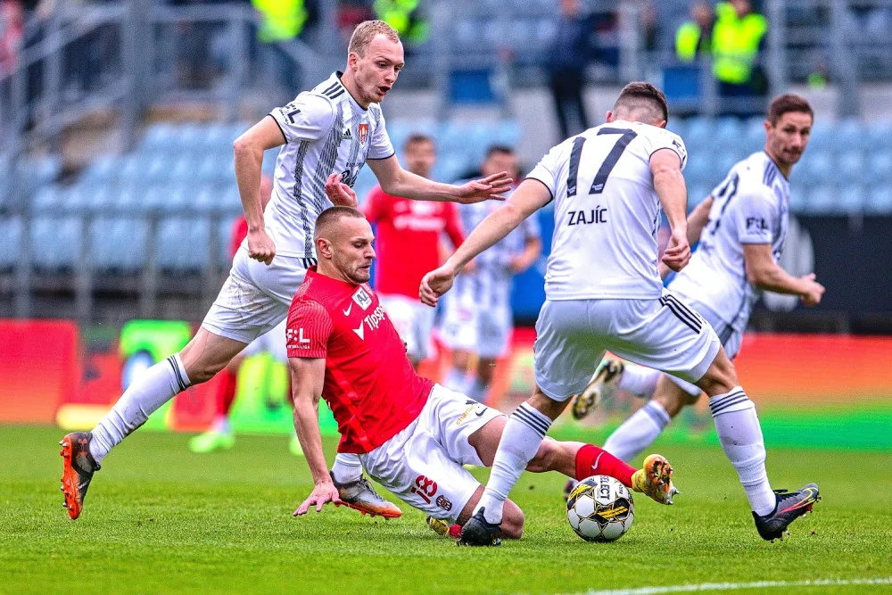 Dynamo doma přestřílelo Zbrojovku