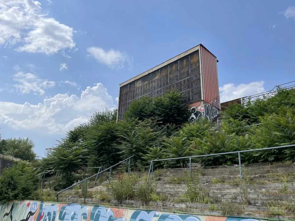 Brno dává ruce pryč od nového stadionu za Lužánkami. Jsme šokování, diví se fotbalové legendy