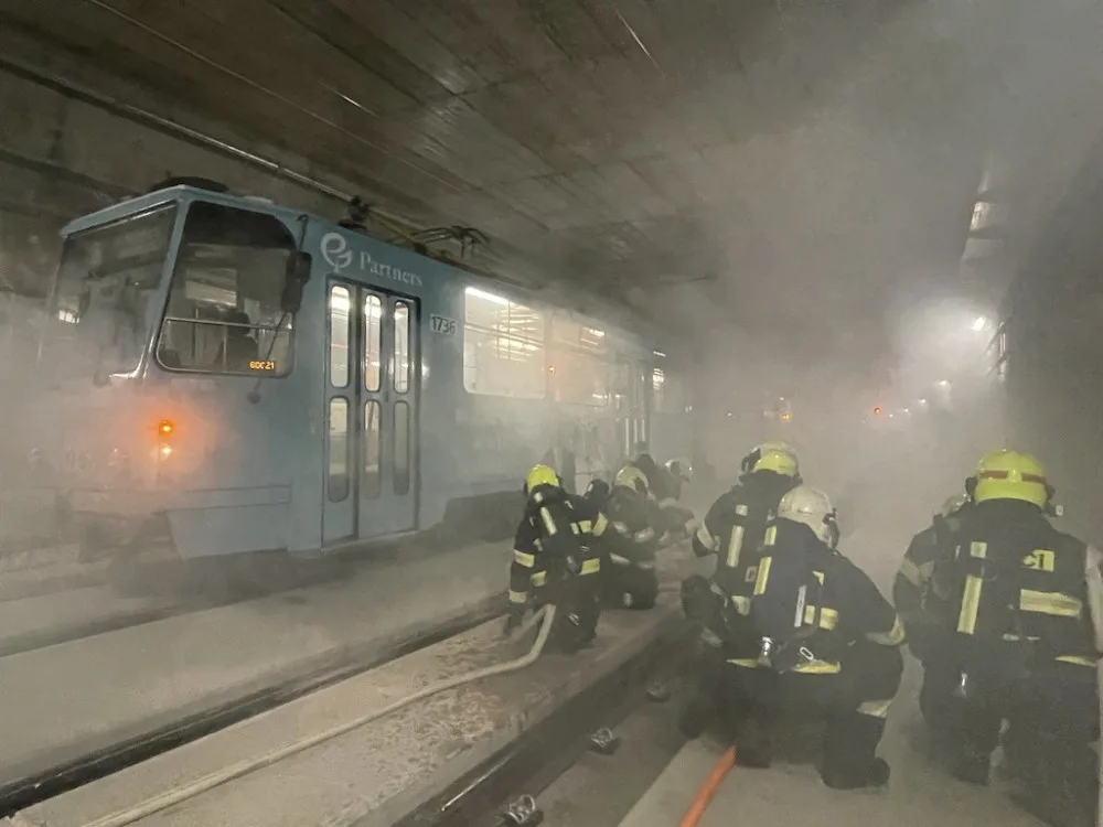 V Brně ví co dělat, když v nejdelším tramvajovém tunelu hoří šalina