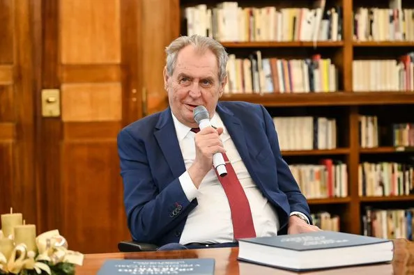 Miloš Zeman je zatím posledním a jediným přímo zvoleným prezidentem
