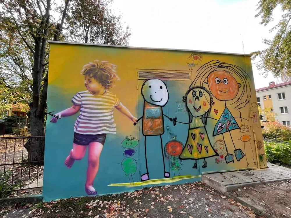 Trafostanici Viniční u MŠ Šaumannova v Brně zdobí postavičky na motivy dětí z místní školky