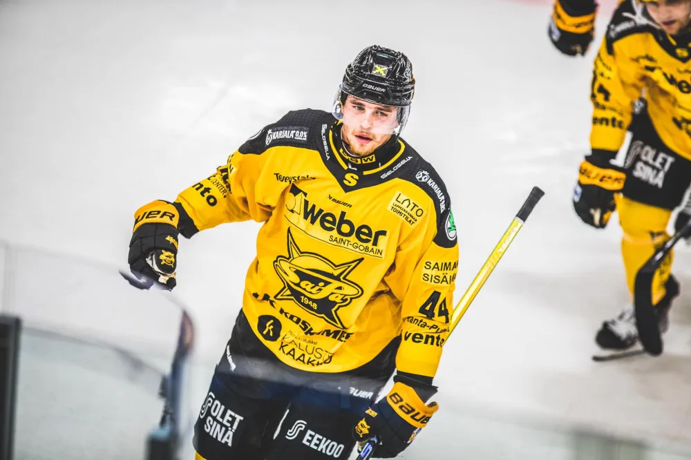 Kristián Pospíšil v dresu finské