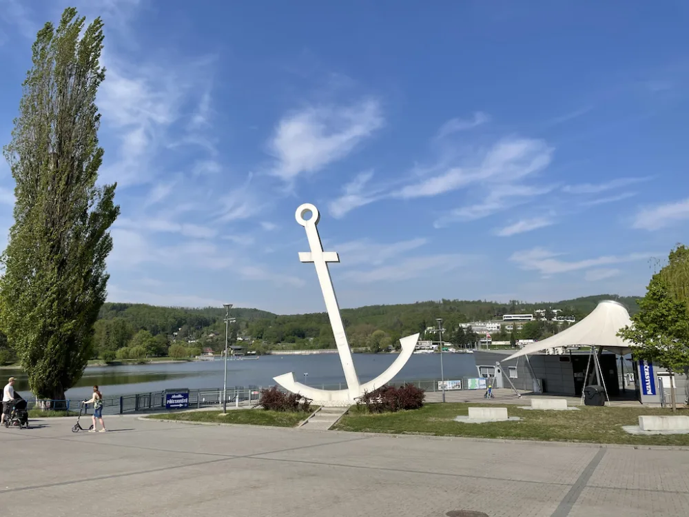 Vodohospodáři na Brněnské přehradě nasadí proti sinicím nové aerační věže