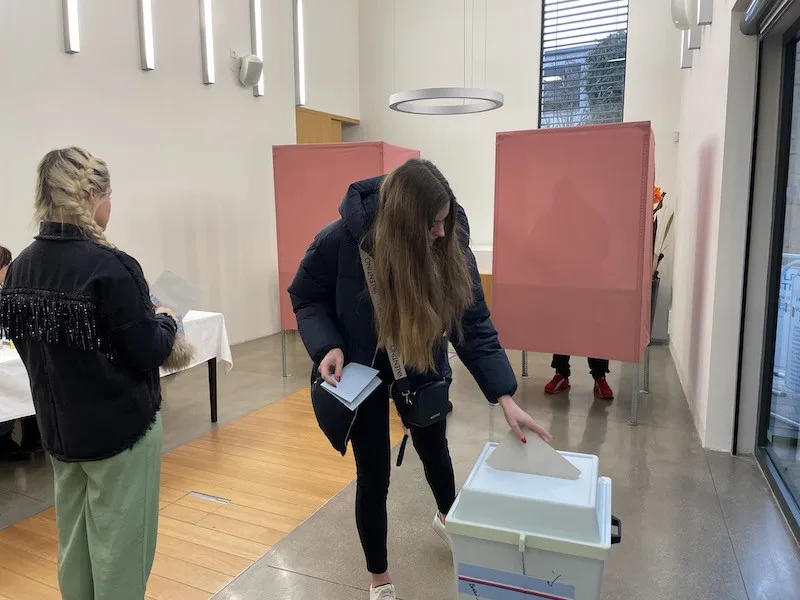 Volební účast v Brně trhá rekordy. K urnám přišlo sedmdesát procent lidí