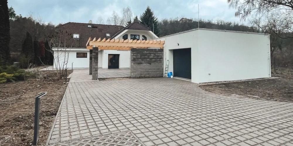 dům